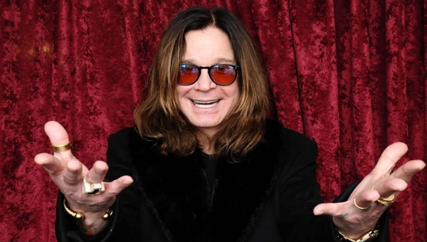Ozzy Osbourne: La Vita, la Musica e i Premi del Leggendario Rocker