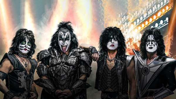 La Leggenda dei KISS: Dalla Nascita al Mito del Rock