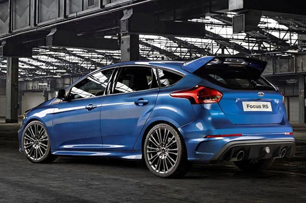 Ford Focus RS 320 cv 4x4 posteriore